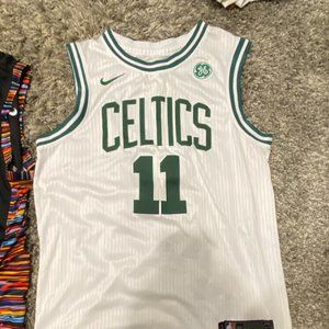 Kyrie irving white celtics jersey, large, brand new